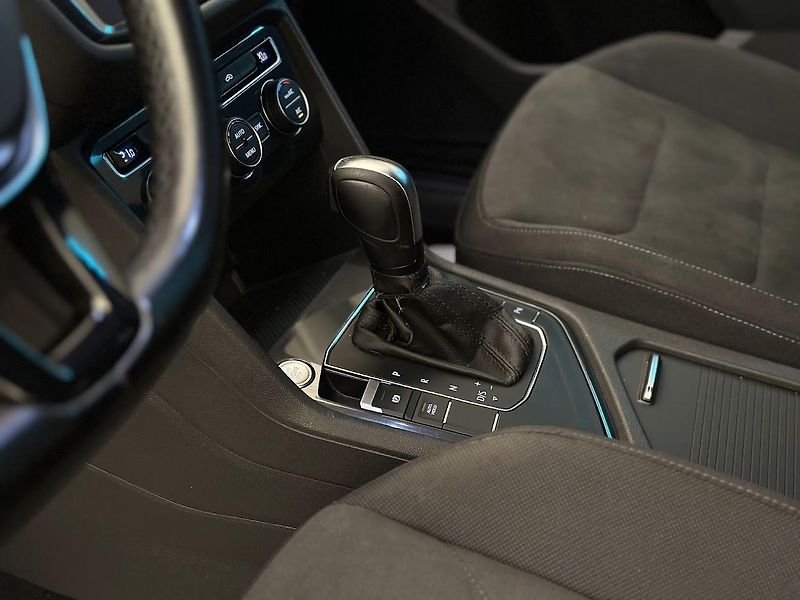 Volkswagen Tiguan (2020) 2.0 TDI DSG keyless - fotka 7 z 25