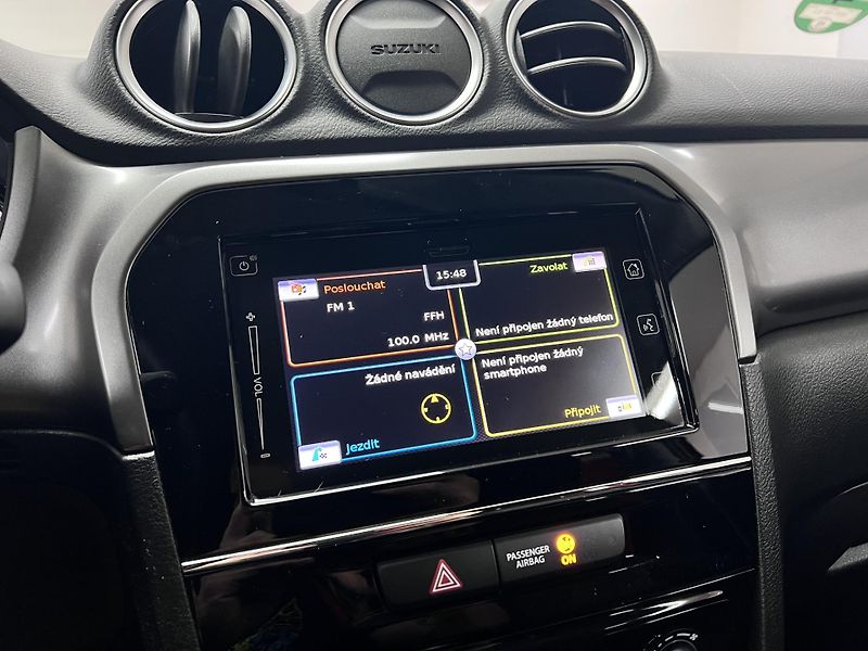 Suzuki Vitara 1.4i 103 kW, 2019 REZERVACE - fotka 21 z 29