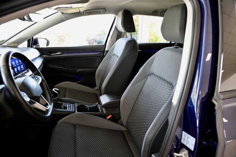 Volkswagen Golf Variant (2023) 2.0TDI LED Navi Tažné Display - fotka 13 z 31