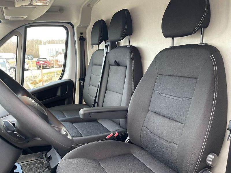 Toyota Proace Max Full Electric (110kWh) - fotka 14 z 25