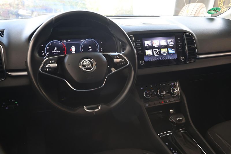 Škoda Karoq (2023) 2.0TDI DSG LED Navi Display  - fotka 25 z 32