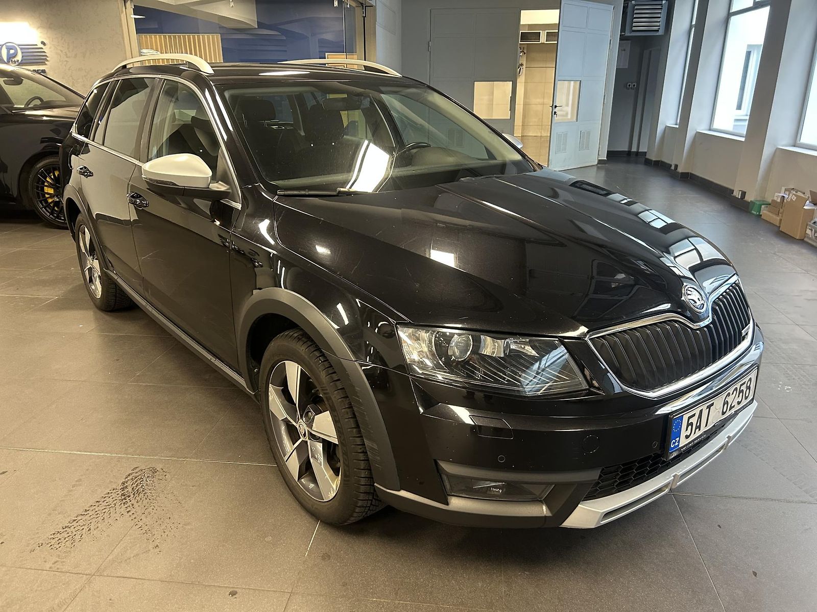 Škoda Octavia 2.0TDi SCOUT 4x4 DSG Bixe NAVI