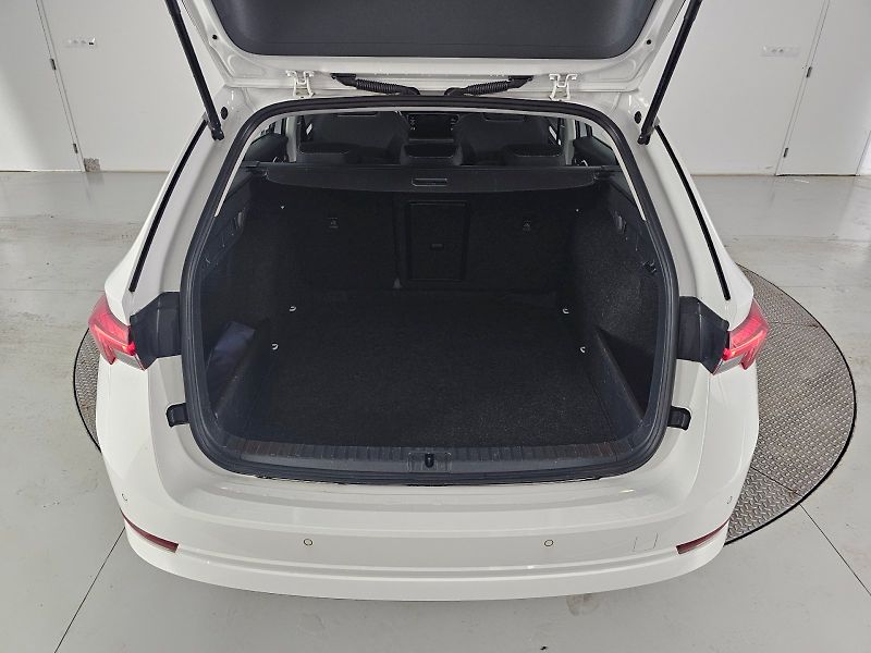 Škoda Octavia (2021) combi 1.5TSi 110kW AMBITION PL - fotka 32 z 32