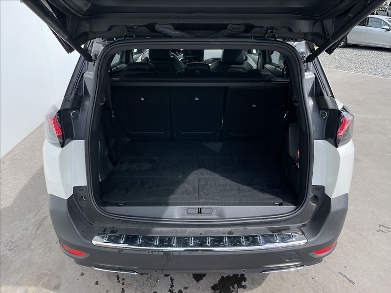 Peugeot 5008 1,5 BlueHDi EAT8 PDC  GT+ - fotka 25 z 25