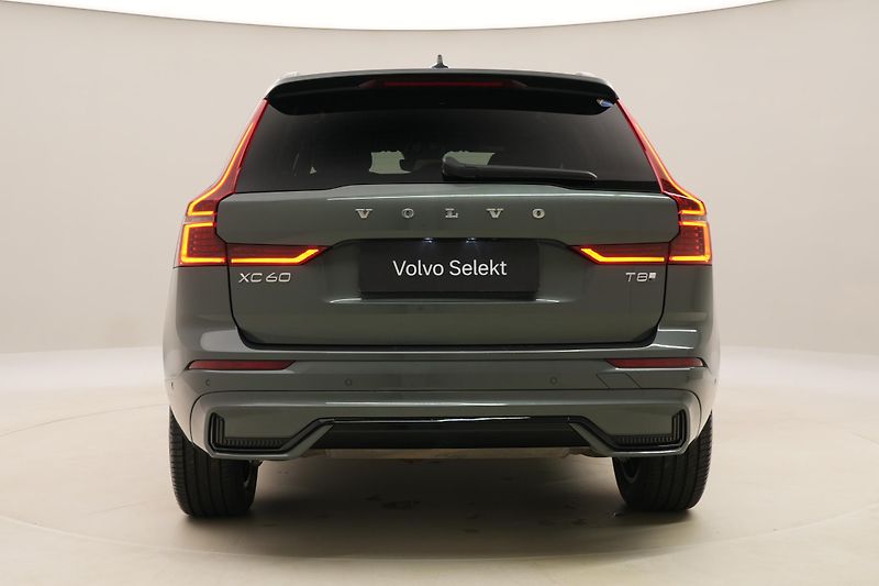 Volvo XC60 T8 AWD RECHARGE PLUS DARK CZ - fotka 12 z 66