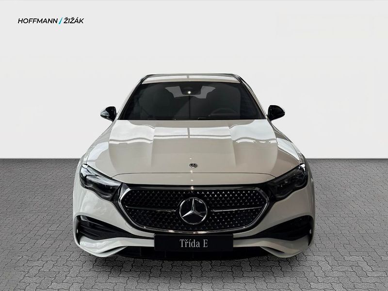 Mercedes-Benz Třídy E (2026) E 220 4MATIC kombi - fotka 2 z 9