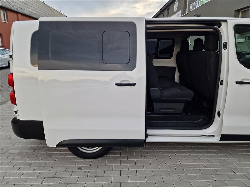 Toyota ProAce Verso 2.0 D-4d 140k L2 106kW - fotka 18 z 45