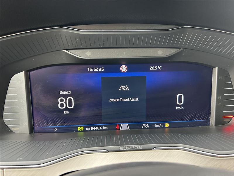 Škoda Superb 2,0 TDi DPH  360° Travel Asist - fotka 24 z 50