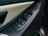 Volvo XC90 2.4 D5 4x4 AUT SERVISKA TAŽNÉ - náhled 33