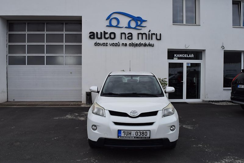 Toyota Urban Cruiser (2011) 1.4 66kw D4D AWD SOL-HIGH - fotka 3 z 40