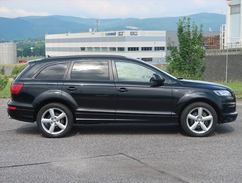 Audi Q7 (2014) S-Line 3.0 TDI, 4X4, Automat - fotka 6 z 14