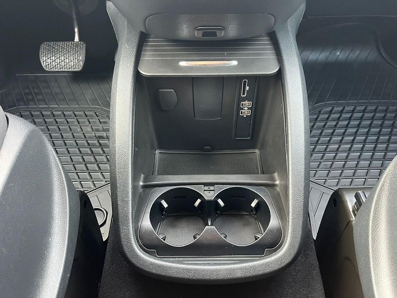 Mercedes-Benz Třídy V V300d Avantgarde 4MATIC / DPH  - fotka 17 z 29