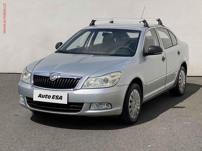 Škoda Octavia (2008) 1.9TDi, ČR, AC - fotka 3 z 16