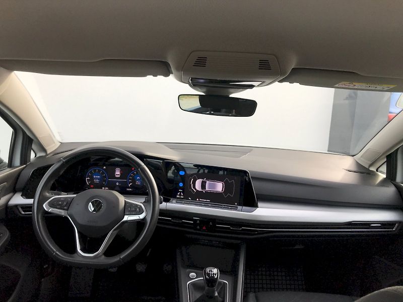 Volkswagen Golf (2022) VARIANT LIFE 1,0 TSI 6G - fotka 5 z 29