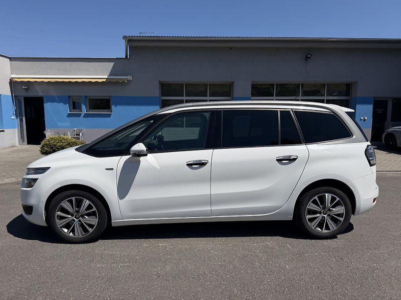 Citroën C4 Picasso 1,6i 121kW EXCLUSIVE - fotka 7 z 23