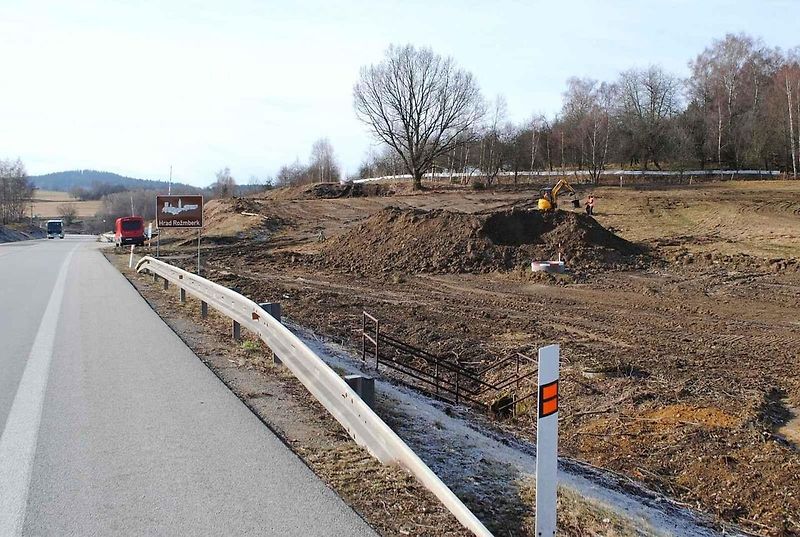 ŘSD staví u hranic s Rakouskem nejjižnější úsek dálnice D3, včetně mimoúrovňové křižovatky Dolní Dvořiště.
