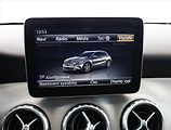Mercedes-Benz GLA (2017) AMG line 220 d, Automat - náhled 16