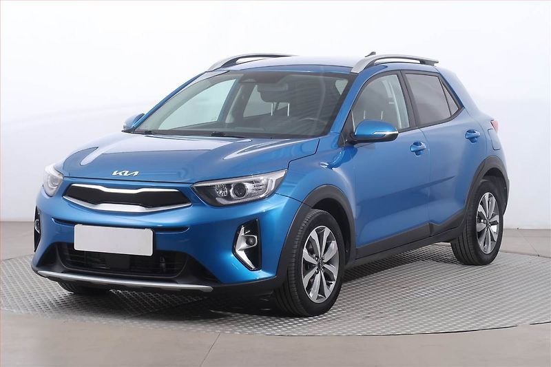 Kia Stonic (2022) 1.0 T-GDI, Automat, Serv.kniha - fotka 2 z 22