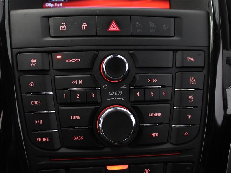 Opel Astra 1,6 CDTi 81kW Cosmo Výprodej - fotka 13 z 19