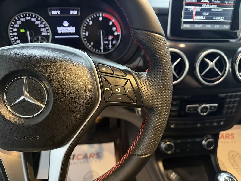 Mercedes-Benz Třídy B 1,8   CDi BI-XEN NAVI VÝHŘEV - fotka 10 z 40