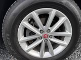 Jaguar F-Pace (2017) 2.0 AWD, 132kW,1.majitel, DPH - náhled 24