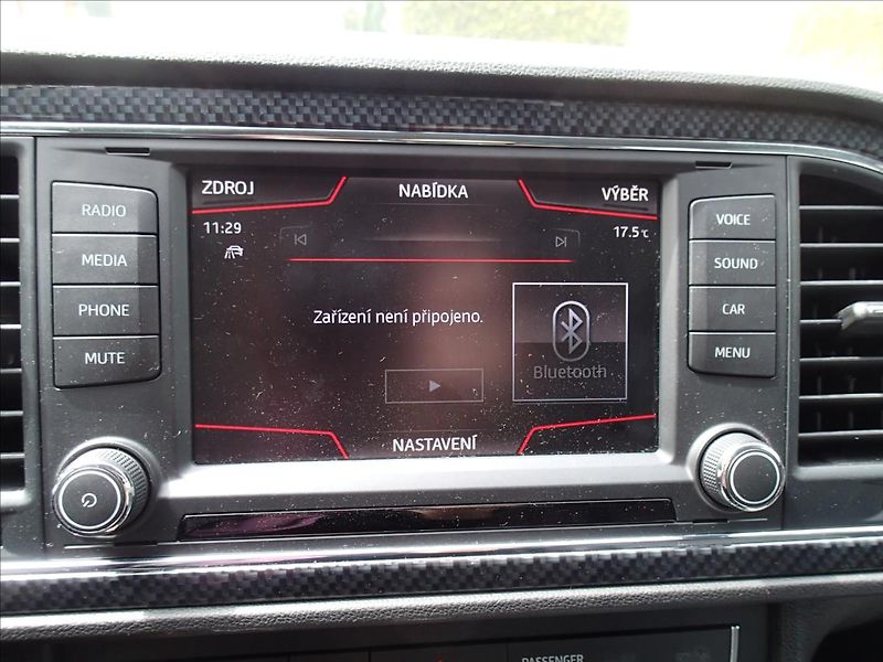 Seat Leon 2,0 TDi, FR, Dsg, ČR - fotka 28 z 49