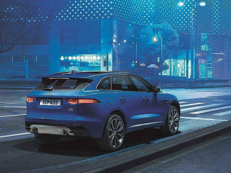 Jaguar F-Pace.