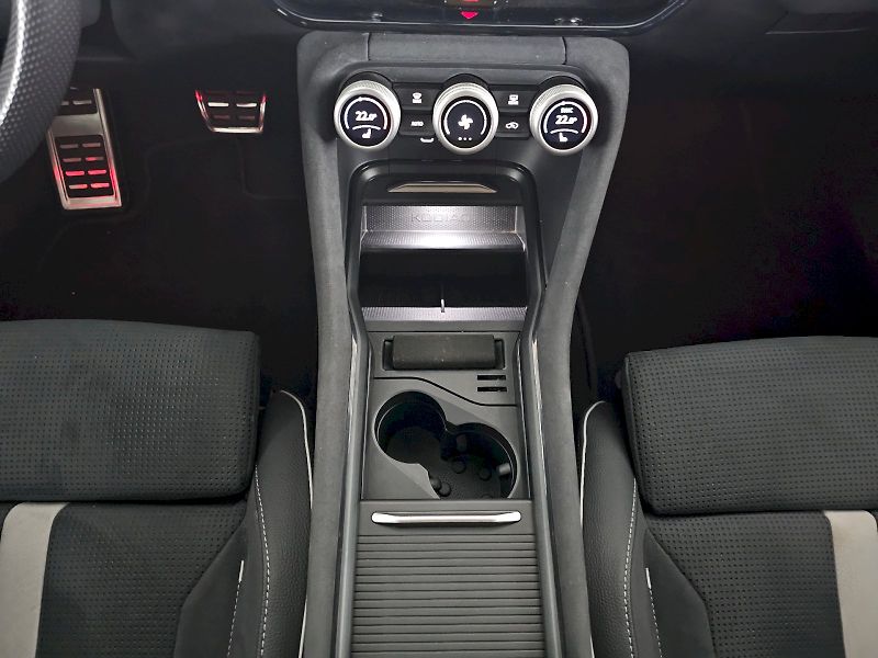 Škoda Kodiaq (2025) 2.0TDI 142kW 4X4 DSG 7S SPORTL - fotka 24 z 34