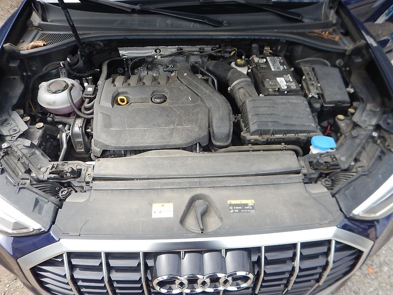Audi Q3 S-LINE 1.5 TFSI, ČR, DSG - fotka 30 z 31