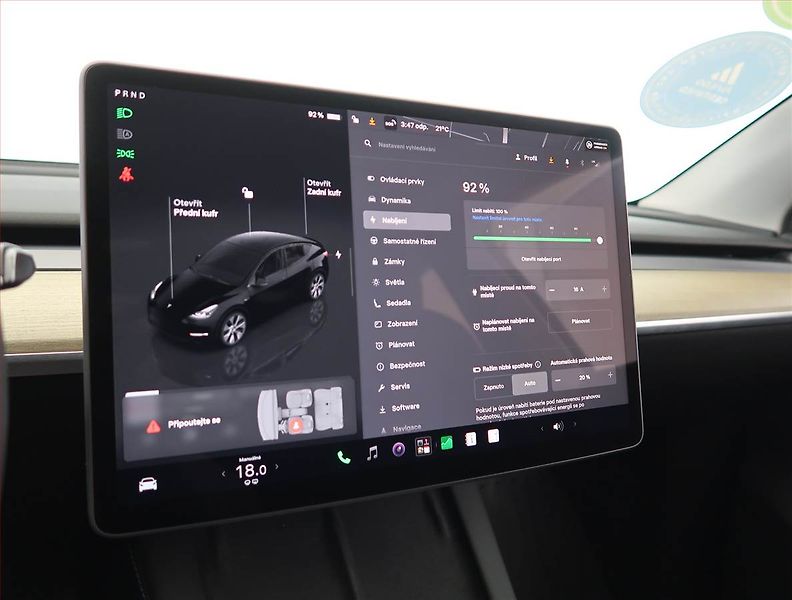 Tesla Model Y (2023) RWD LFP 60kWh, SoH 98% - fotka 25 z 32