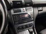 Mercedes-Benz Třídy C (2004) C 220 CDI , Automat - náhled 12