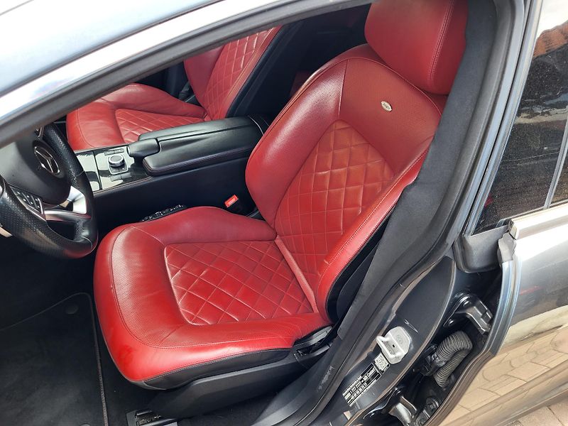 Mercedes-Benz CLS (2016) X218, Designo, AMG paket, 350D - fotka 16 z 29