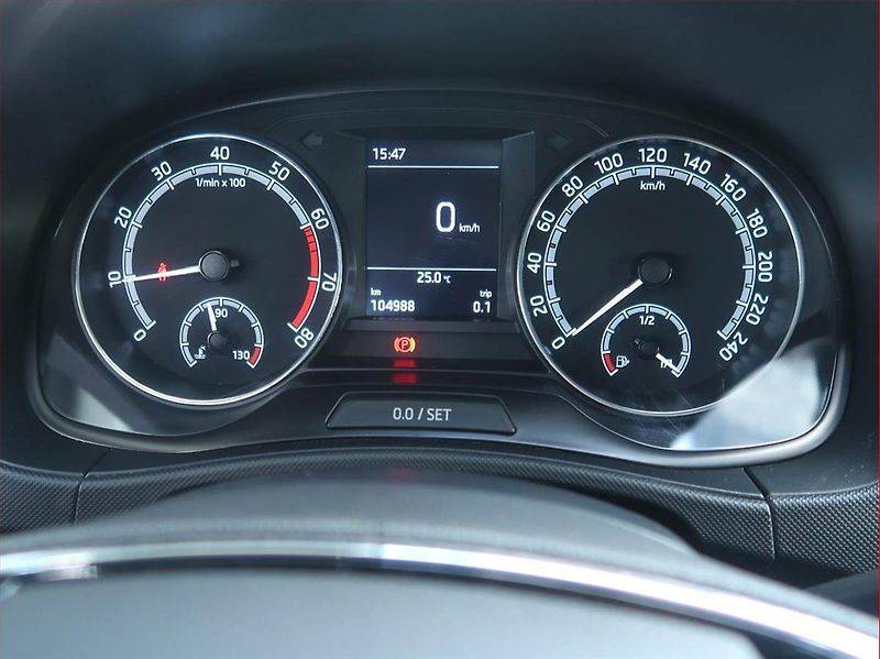 Škoda Fabia (2022) Ambition 1.0 TSI - fotka 11 z 13