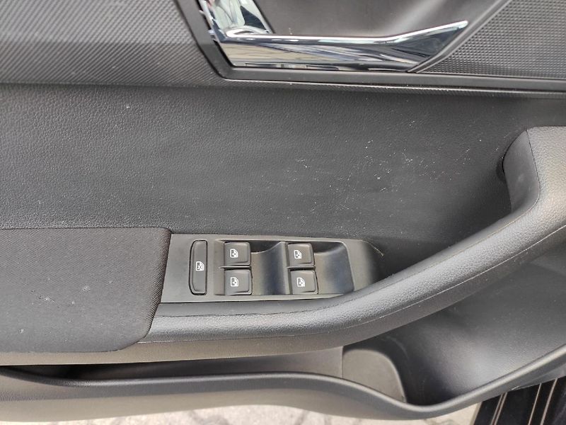 Škoda Fabia (2017) Combi 1.0TSI 95k MAN6 nové CZ - fotka 30 z 33