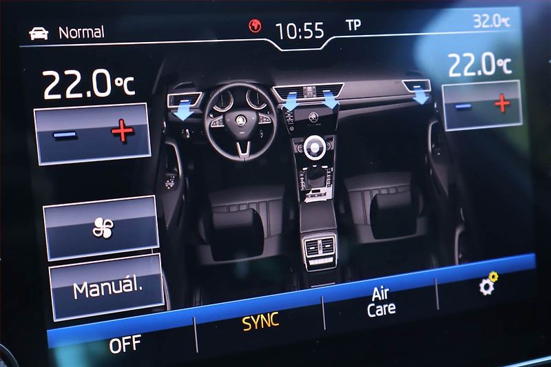 Škoda Superb (2020) Laurin&Klement 2.0 TDI - fotka 17 z 34