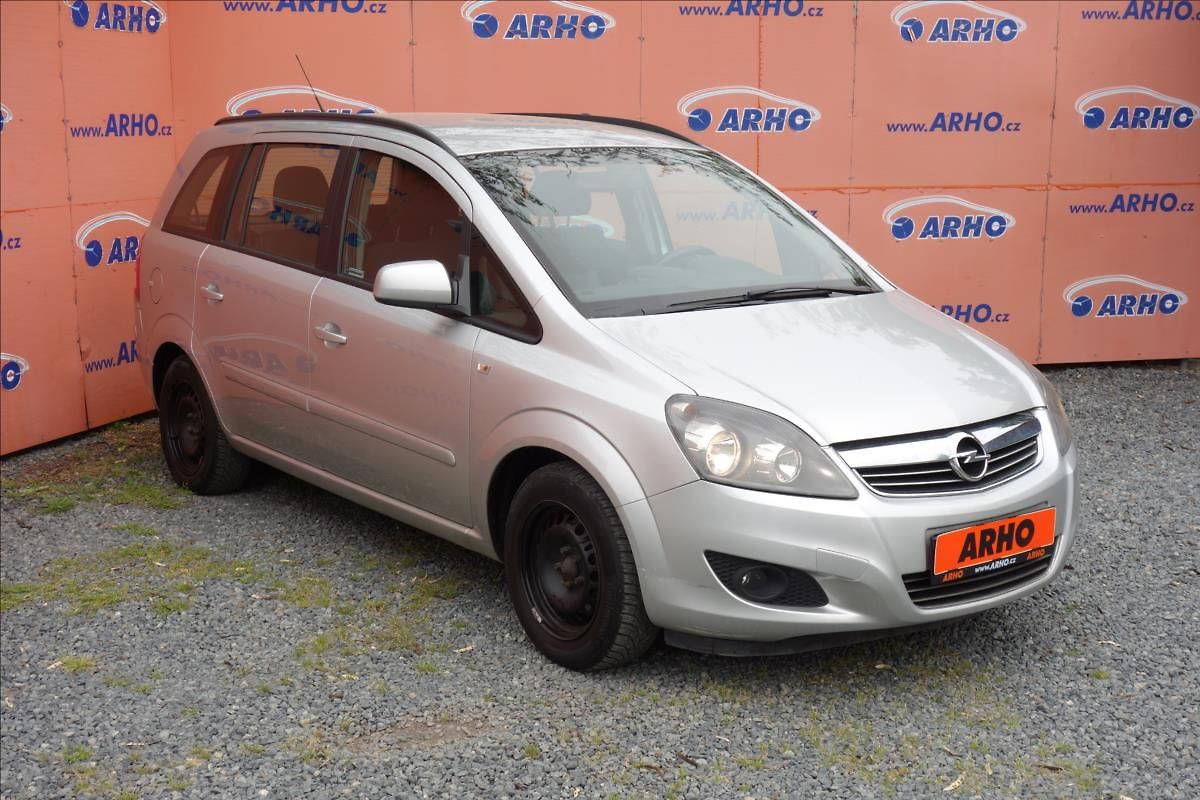 Opel Zafira 1,8 i 103KW,ČR,1 MAJ.,7 MÍST.