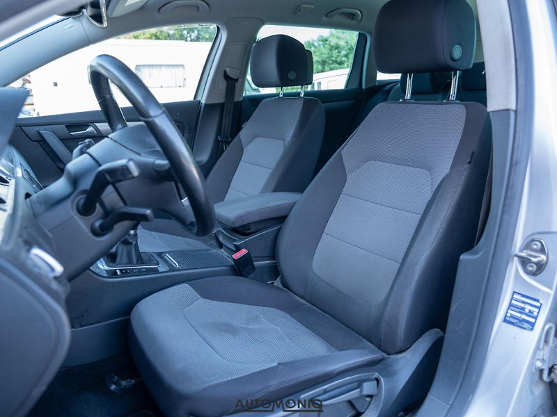 Volkswagen Passat Variant (2012) 1.6 TDI Servis, Výhrev s. - fotka 3 z 16