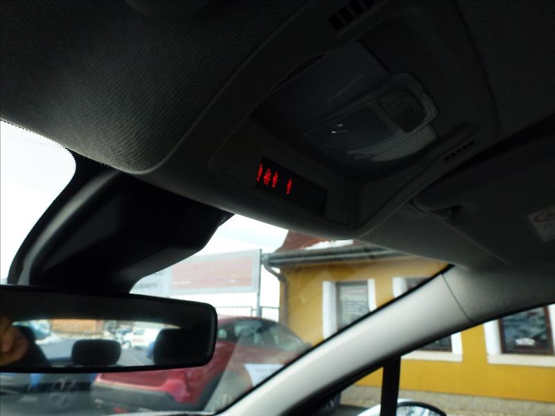 Citroën C3 1,2 PureTech Záruka 10/2028 - fotka 32 z 44