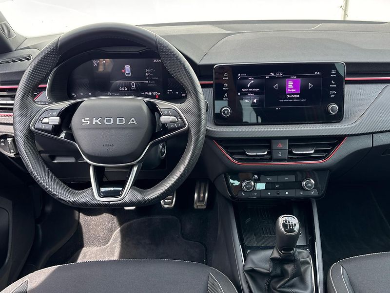 Škoda Scala Monte Carlo - fotka 18 z 25