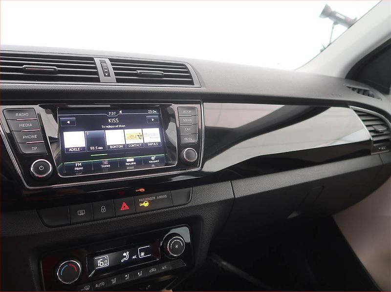 Škoda Fabia (2016) Style 1.2 TSI, Serv.kniha - fotka 12 z 14
