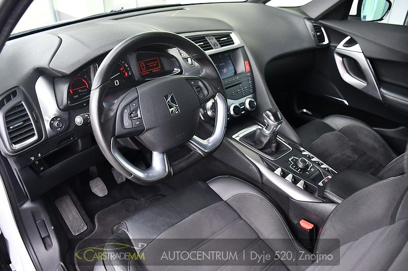 Citroën DS5 2.0HDi PANORAMA KESSY - fotka 9 z 46