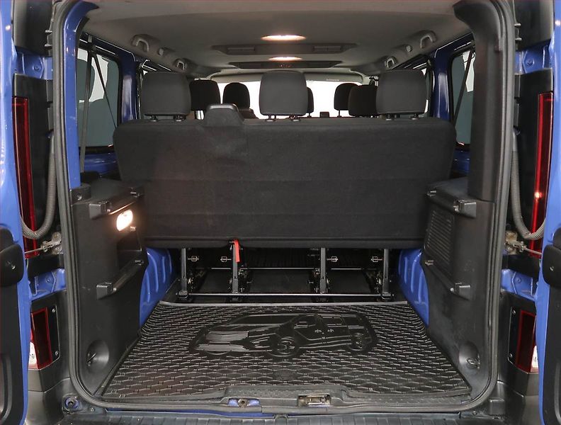 Opel Vivaro (2017) 1.6 BiCDTI, Bus, 9Míst - fotka 13 z 20