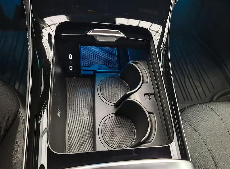 Mercedes-Benz EQE 350 AMG Kam BLIS LED Tažné - fotka 29 z 37