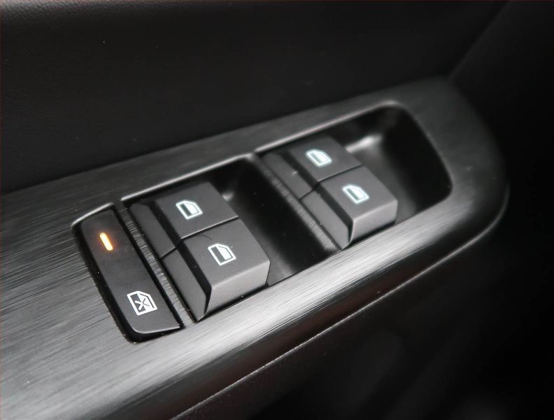 MG ZS (2025) Exclusive Hybrid+ - fotka 17 z 22