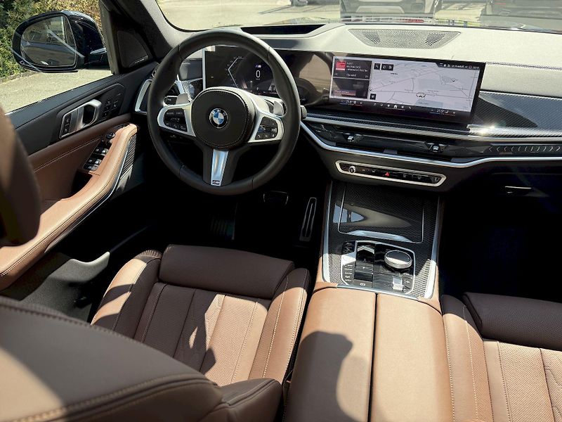 BMW X5 xDrive40d M-PRO Individual AIR - fotka 18 z 53