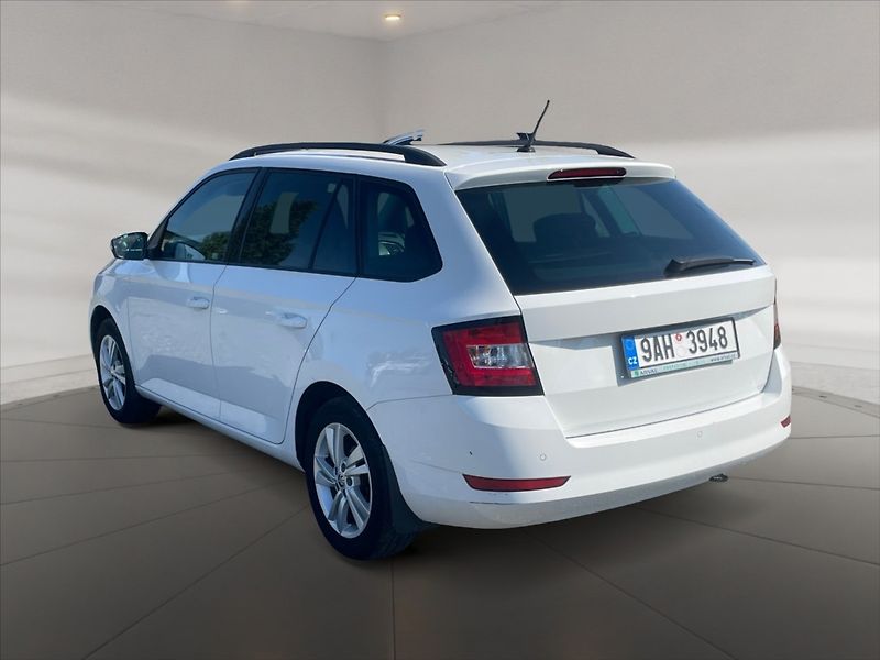 Škoda Fabia 1,0 TSI 70 Ambition - fotka 4 z 11