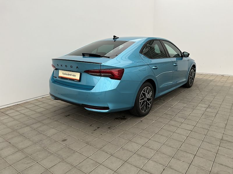 Škoda Octavia 1.5 TSI SportLine - fotka 2 z 30