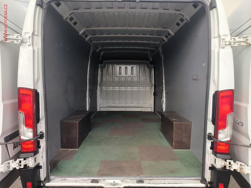 Peugeot Boxer (2021) 2.2HDi L4H2, 1.maj,ČR, 121kW - fotka 8 z 23