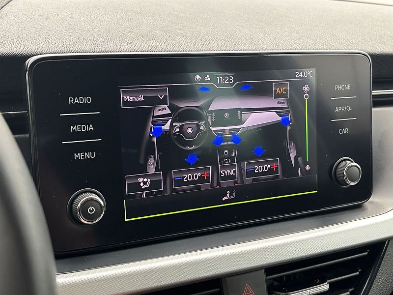 Škoda Scala (2021) 1.5 TSI Style - fotka 14 z 30