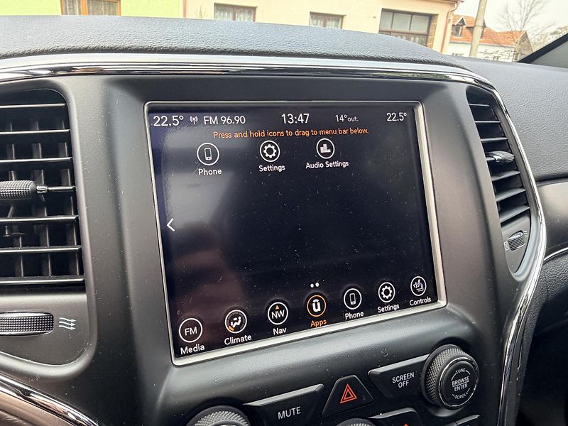 Jeep Grand Cherokee 3.0 V6 CRD 184KW - fotka 34 z 47